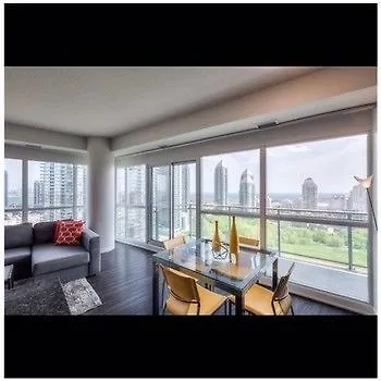 Hotel Plush Residence Toronto