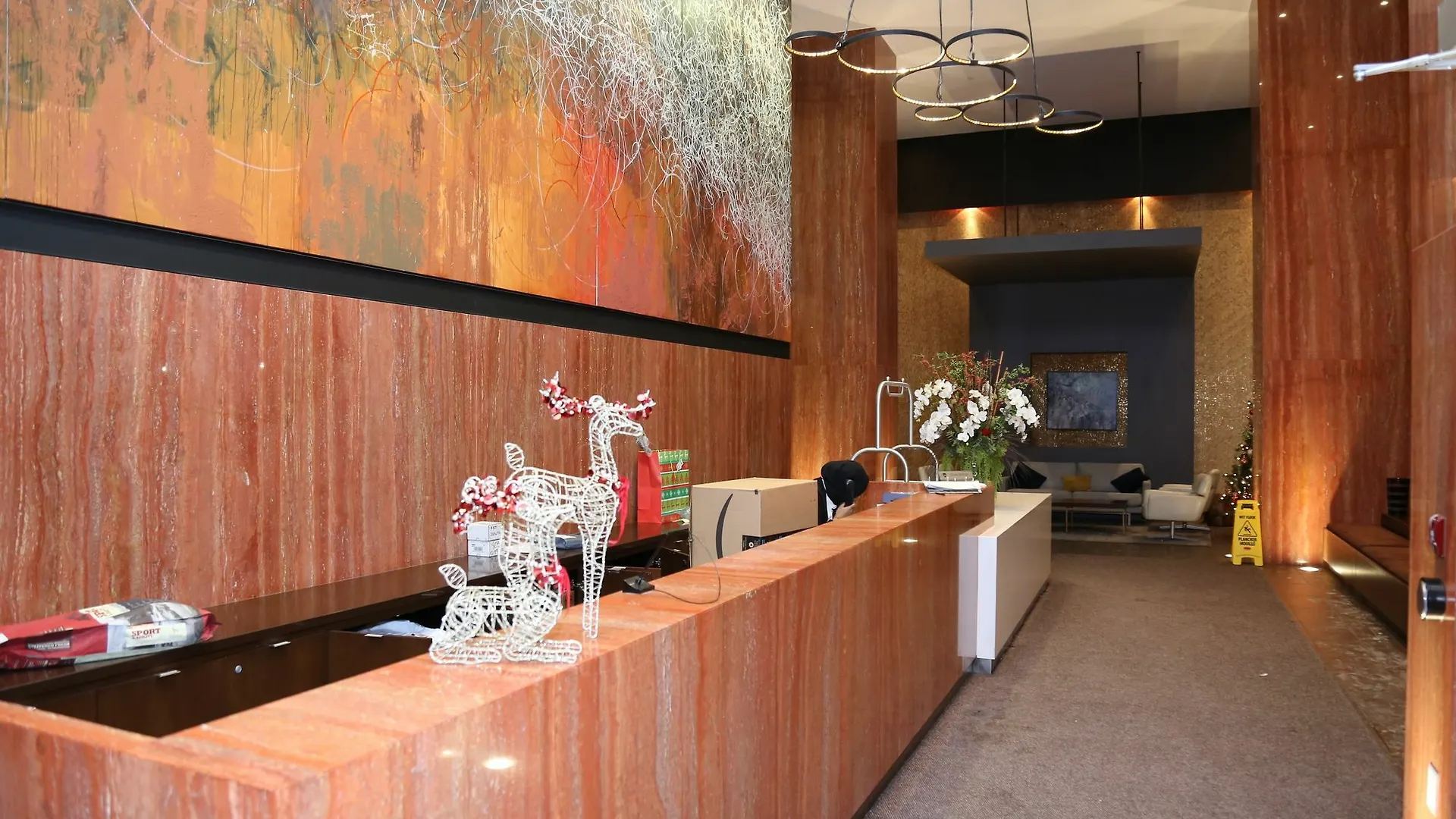 Plush Residence 토론토 3*,  캐나다